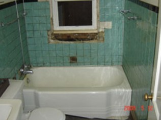 Before One Day Bath Remodel